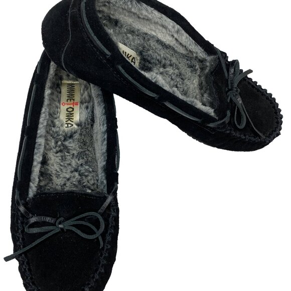 Minnetonka Women’s Black Suede Moccasin Slippers — Size 8M, Faux-Fur Lined - Picture 2 of 7